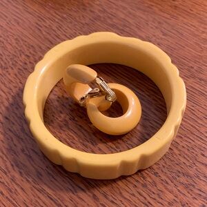 Bakelite Bracelet and earring set